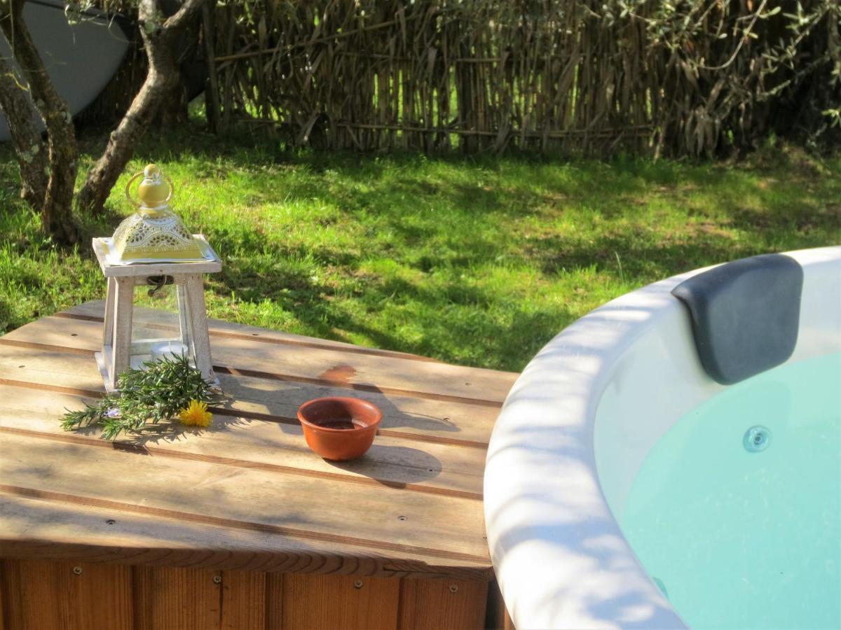 2 Cuori E 1 Yurta Glamping In Tuscany - Adults Only Asciano Exteriör bild